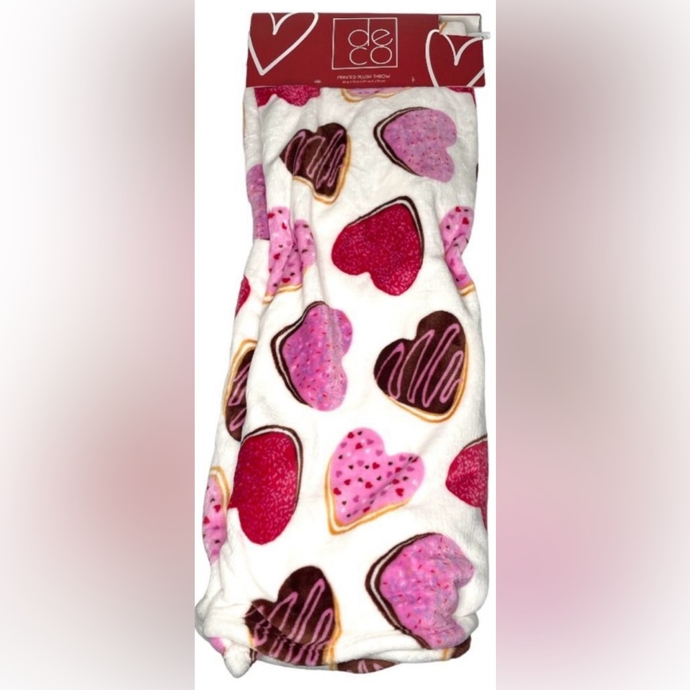 DECO plush throw blanket with donut hearts - Picture 2 of 9